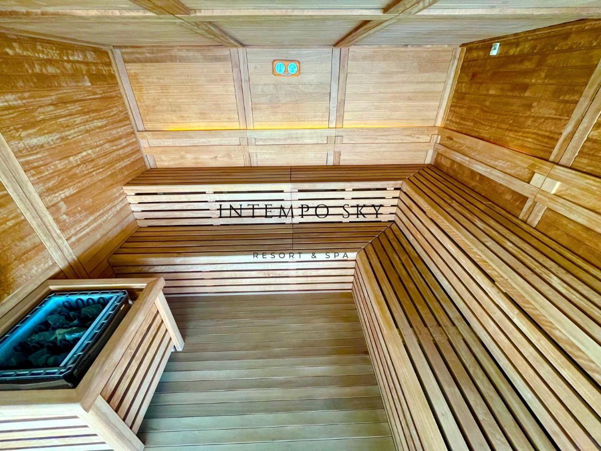 Intempo Sky Resort & Spa Benidorm Bagian luar foto